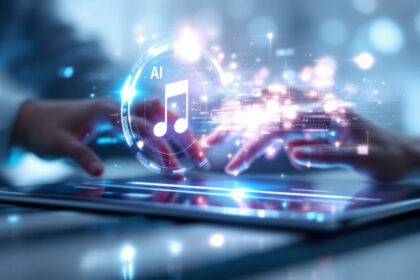 To hænder interagerer med en digital tablet, der viser lysende noder og bogstaverne AI, som symboliserer kunstig intelligens i musikskabelse, med futuristiske lyseffekter og digitale interface-elementer. - Kunstig intelligens AI